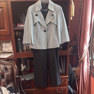 Chic Chevron Patterned Jacket and Black Pants Set by Nine West